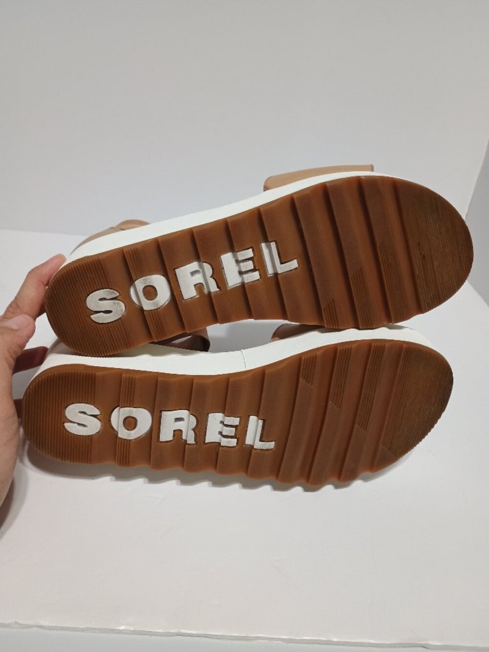 Sorel Cameron Platform Wedge Sandals Women's Tan Leather Criss Cross Elastic - Picture 7 of 7